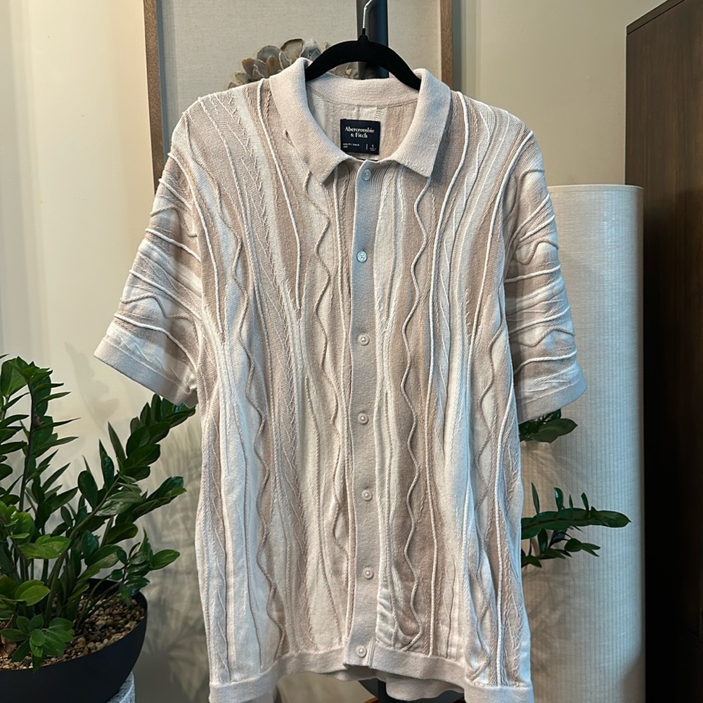 Men’s L Abercrombie Sweater Polo Button Up